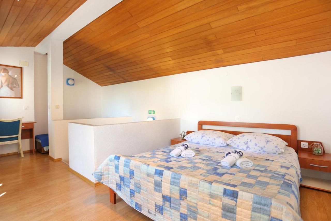 Holiday House With A Parking Space Brela, Makarska - 788 Eksteriør billede